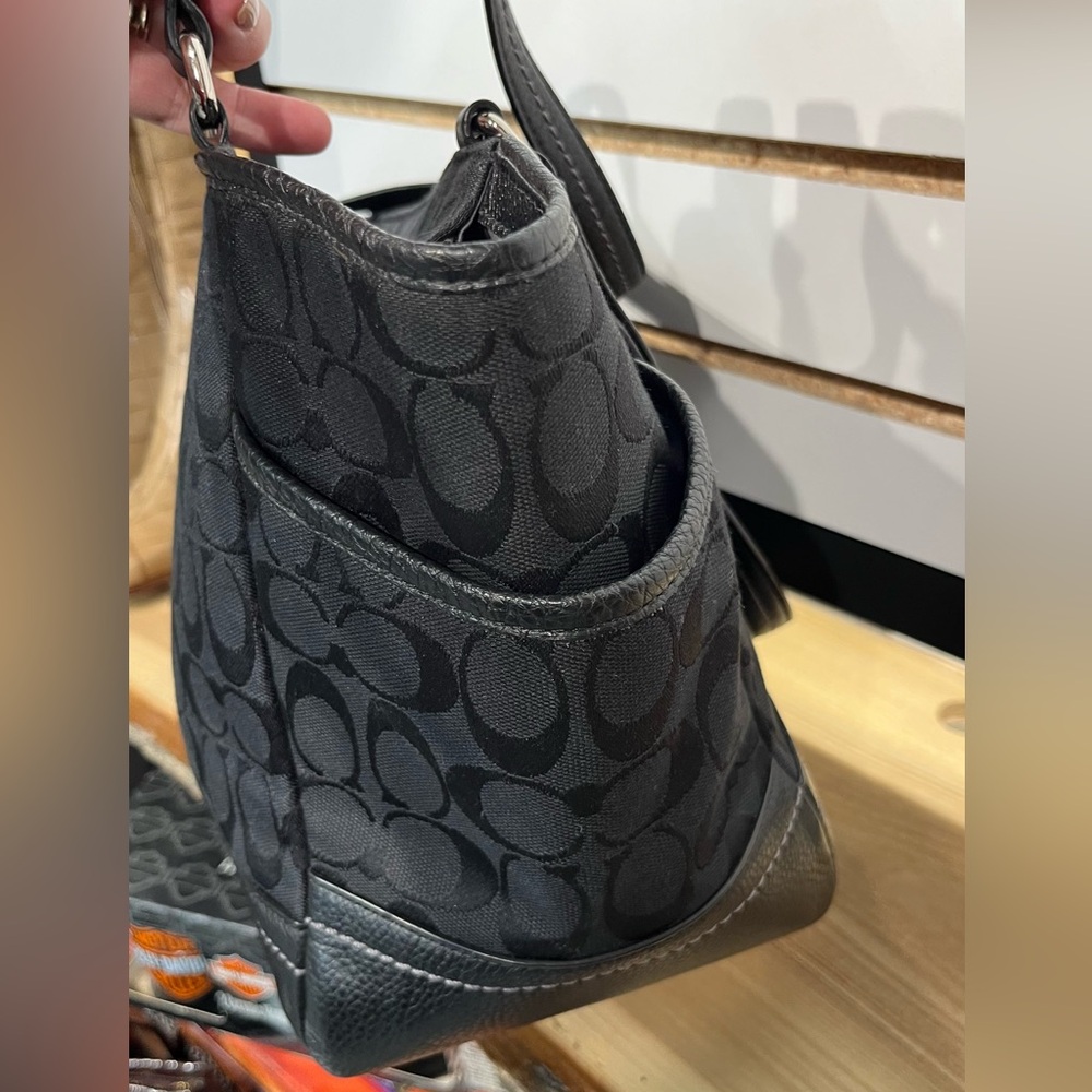 Coach Park Signature Carrie Tote - Picture 6 of 12